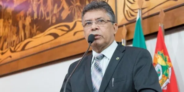 Deputado comemora sanção de lei que prevê medidas ao controle de obesidade nas escolas