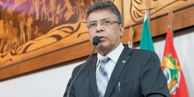 Deputado comemora sanção de lei que prevê medidas ao controle de obesidade nas escolas