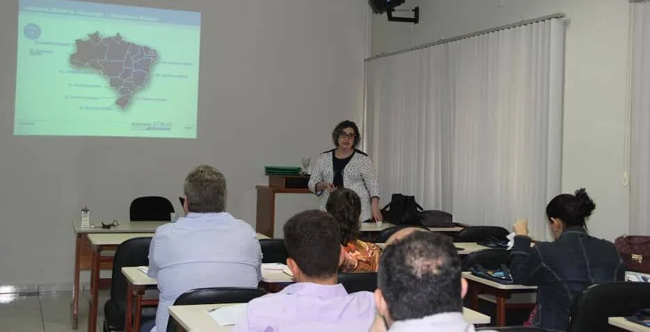 Fieac promove capacitação sobre normas nacionais e internacionais para exportação de alimentos
