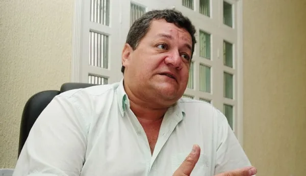 MP pede indisponibilidade de bens de ex-prefeito de Sena Madureira por acúmulo de cargos públicos