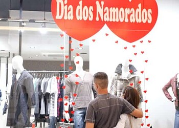 Comércio se prepara para os Dias dos Namorados