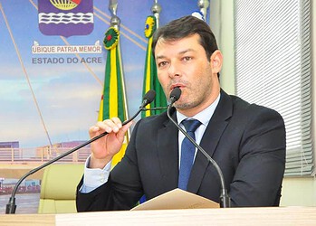 Roberto Duarte diz que apresentará relatório paralelo ao da CPI dos Transportes Públicos