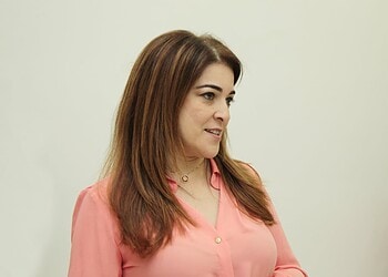 Mulheres do PT lançam nome de Nazareth Araújo como pré-candidata ao governo