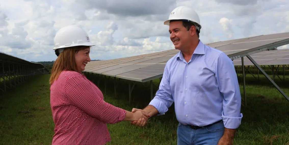 Tião Viana conhece experiência em usina de energia solar na Bolívia