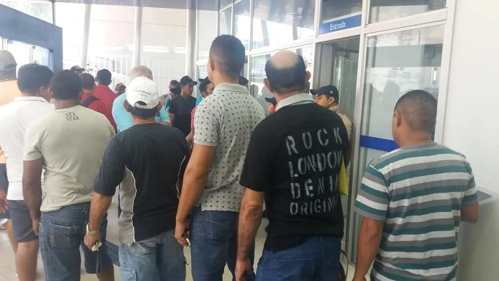 Agências da Caixa no AC abrem neste sábado para saques em contas inativas do FGTS