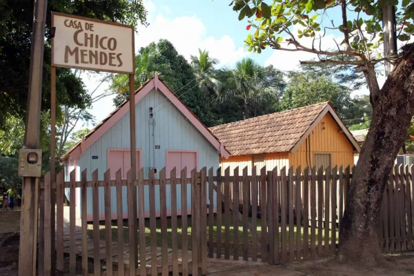 Após reforma, Casa de Chico Mendes é reaberta em Xapuri