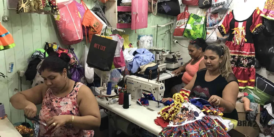 Costureiras aproveitam época de festas juninas para ganhar renda extra