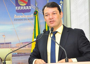 Vereador Roberto Duarte cobra conclusão da galeria de esgoto no bairro João Eduardo II