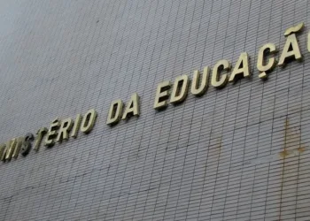 MEC lança campanha sobre cursos gratuitos para professores