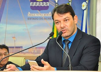 Após reivindicação do vereador Roberto Duarte, prefeitura inicia obras no João Eduardo II