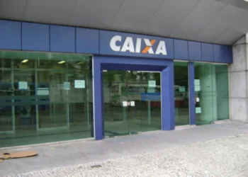 Agências da Caixa abrem neste sábado para o pagamento do último lote de saque das contas inativas do FGTS