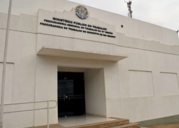 Justiça do Trabalho determina demissão de quase 2 mil servidores do Pró-Saúde