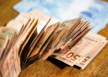 Com antecipação de salário, Prefeitura injeta cerca de R$ 20 milhões na economia