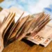 Acreanos comentam novo valor do salário mínimo previsto para 2018