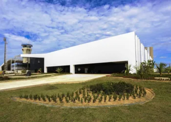 Tentativa de invasão ao aeroporto de Rio Branco tem tiroteio entre bandidos e vigilantes