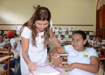 Servidores da Educação recebem 2ª parcela do reajuste