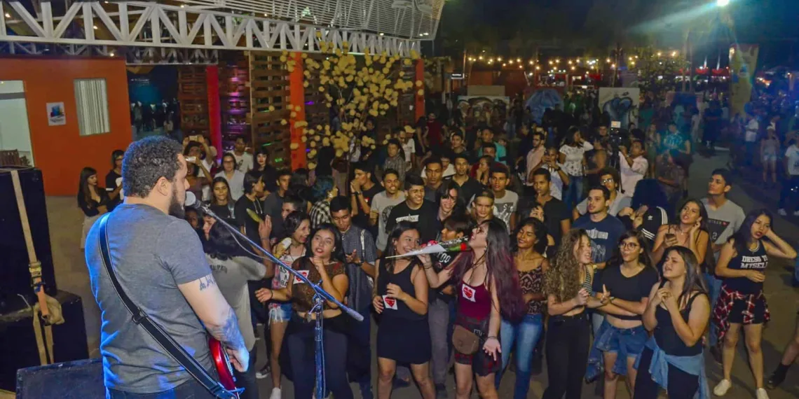 Rock’nroll agita 5ª noite na Praça Cultural da Expoacre