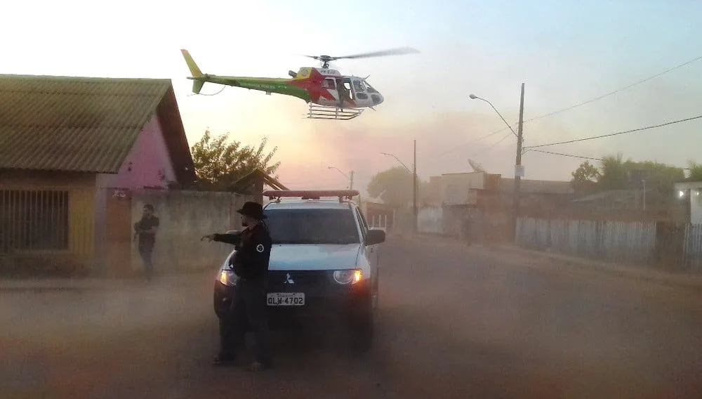 Polícia prende duas pessoas suspeitas de integrar facções criminosas em operação