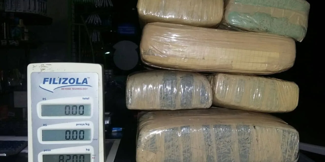 PM apreende mais de oito quilos de droga com adolescente em Tarauacá