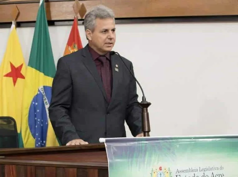 Lourival Marques destaca principais ações de seu mandato e confirma que vai concorrer à reeleição
