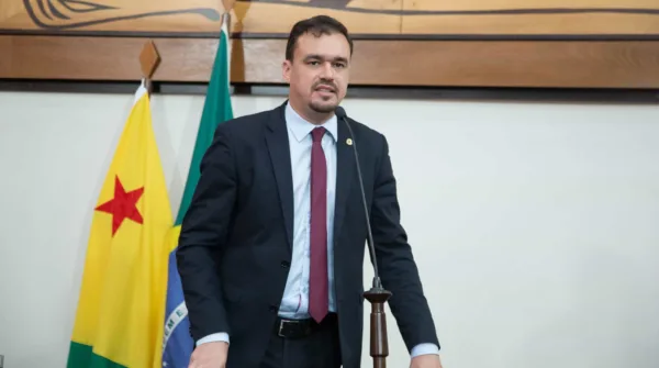 Líder do governo na Aleac destaca reunião com Michel Temer em Brasília