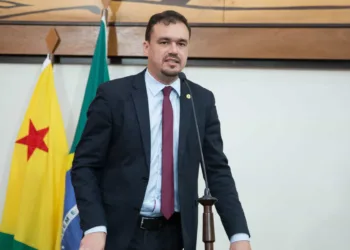 Líder do governo na Aleac destaca reunião com Michel Temer em Brasília