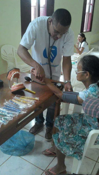 Projeto Coração Solidário promove ação social no bairro Caladinho