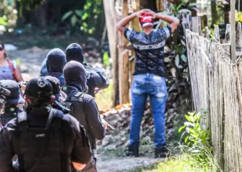 Mais uma noite de ataques criminosos em Tarauacá, Rio Branco, Quinari e Porto Acre 9 Mais uma noite de ataques criminosos em Tarauacá, Rio Branco, Quinari e Porto Acre