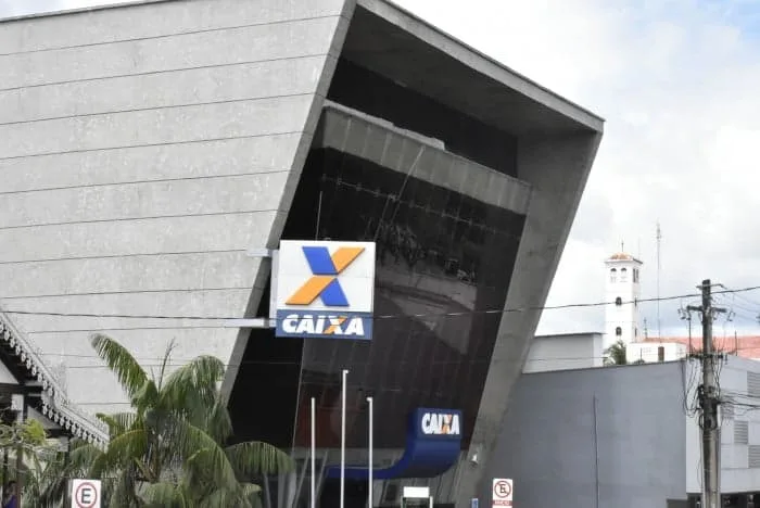 Trabalhadores da Caixa Econômica realizam ato contra desmonte