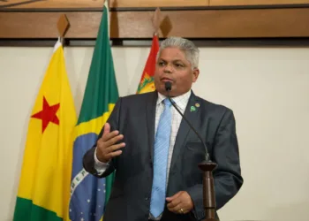 Deputado destaca possível solução para evitar que servidores do Pró-Saúde sejam demitidos