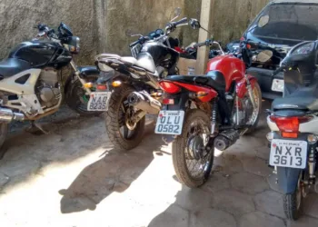 Polícia Civil cumpre mandado, prende um e recupera oito motocicletas roubadas