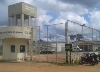 Detentos fazem princípio de motim no presídio de Senador Guiomard, no Acre