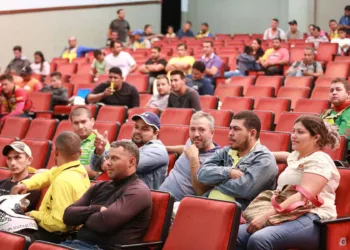 Prefeitura inicia 1ª fase de licitação para 60 permissões de mototáxi que irão atuar na Capital