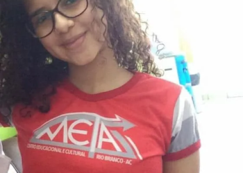 Arielle Farias da Cruz, 17 anos ( FOTO /REPRODUÇÃO FACEBOOK)