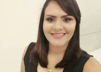 Jovem baleada por assaltantes no Acre está com bala alojada na coluna e não vai voltar a andar, diz família