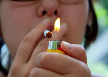 Entenda por que parar de fumar faz bem para a saúde e para o bolso