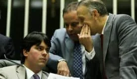 Câmara poderá retomar hoje apreciação da reforma política