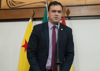 Deputado Daniel Zen comunica decisão liminar do TJAC sobre emenda ao PLC 12