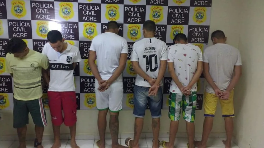 Polícia desmonta mais uma boca de fumo que funcionava em falsa distribuidora de bebidas no AC