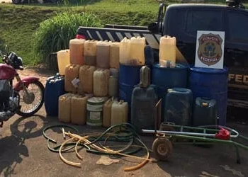 Polícia Federal apreende aproximadamente 500 litros de combustíveis de origem boliviana