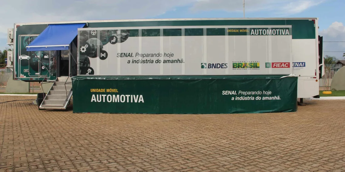 Sistema FIEAC leva capacitações gratuitas para Xapuri