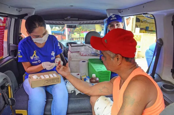 Programa Consultório na Rua leva saúde e dignidade aos moradores de Rua