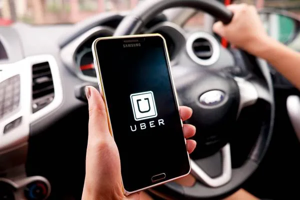 Justiça condena Uber a contratar todos os motoristas no Brasil e pagar multa
