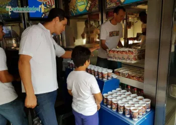 Projeto de garoto de 8 anos sensibiliza empresa a trazer cinema itinerante à Capital