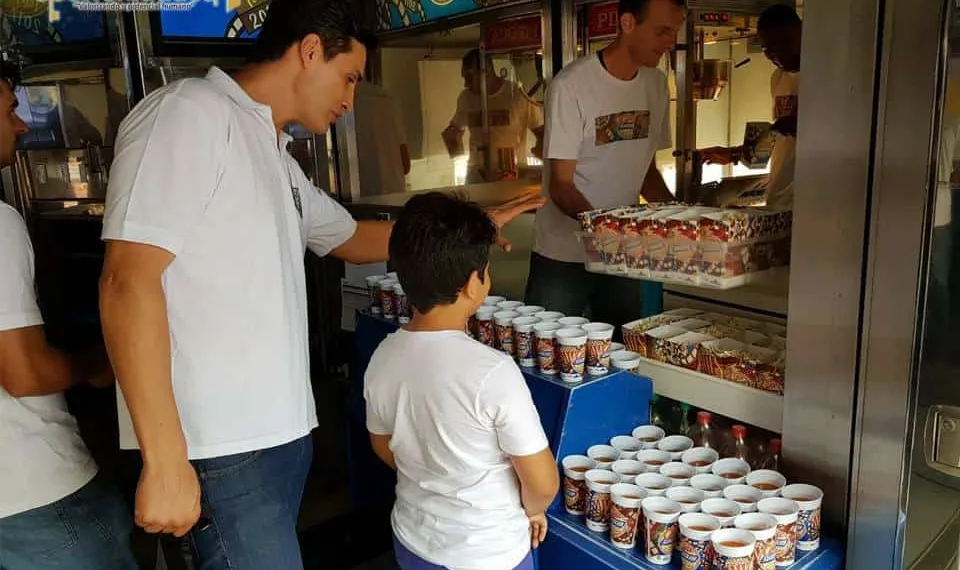 Projeto de garoto de 8 anos sensibiliza empresa a trazer cinema itinerante à Capital