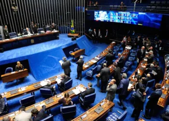 Plenário do Senado durante sessão deliberativa ordinária.

À mesa,  presidente do Senado Federal senador Renan Calheiros (PMDB-AL).

Foto: Jonas Pereira/Agência Senado