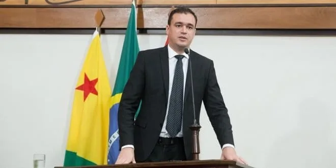 Deputado diz que Comissão Especial para atualizar Constituição do Estado se prepara para iniciar trabalhos