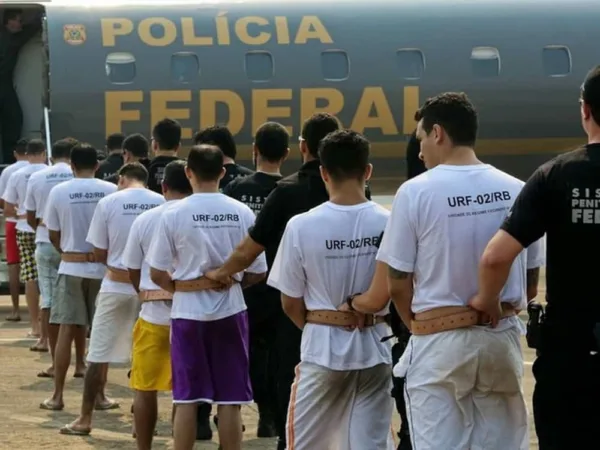 Nove presos transferidos para o presídio de Mossoró após ataques já voltaram ao Acre