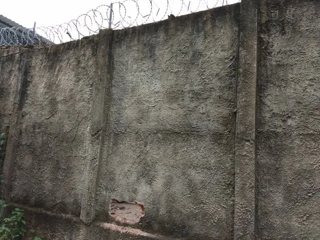 Concessionária é invadida e bandidos furtam cerca de R$15 mil em dinheiro, computadores e cheques