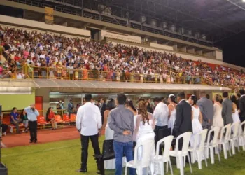 Mais de 2 mil casais vão oficializar união hoje na Arena da Floresta